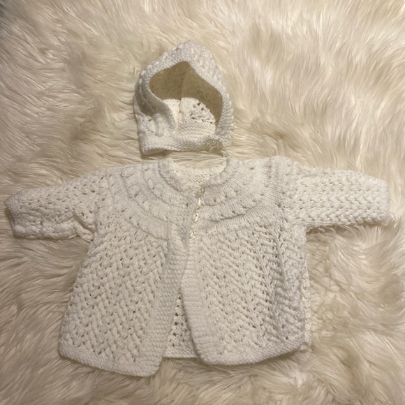 3/25$ Hand-made Knit White Sweater and Bonnet for Baby girl Size 0-6 months - Picture 1 of 5